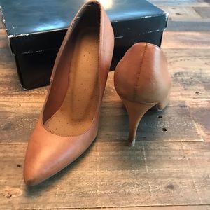 Steve Madden Shooter pumps in Cognac - size 7
